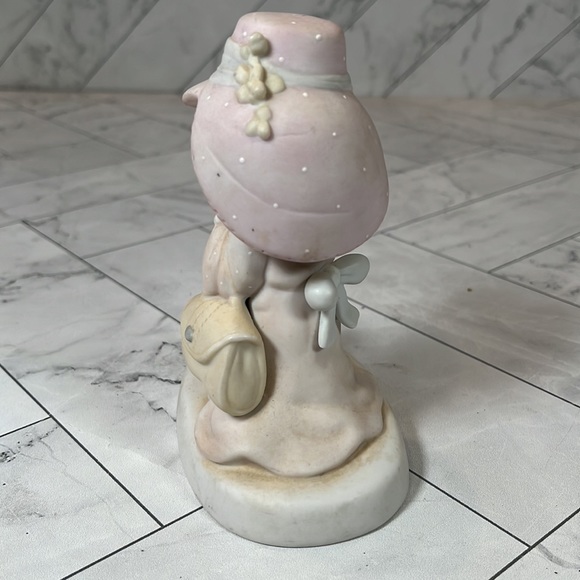Vintage Jonathan & David Ceramic Figurine "To A Very Special Mom" - Picture 6 of 6